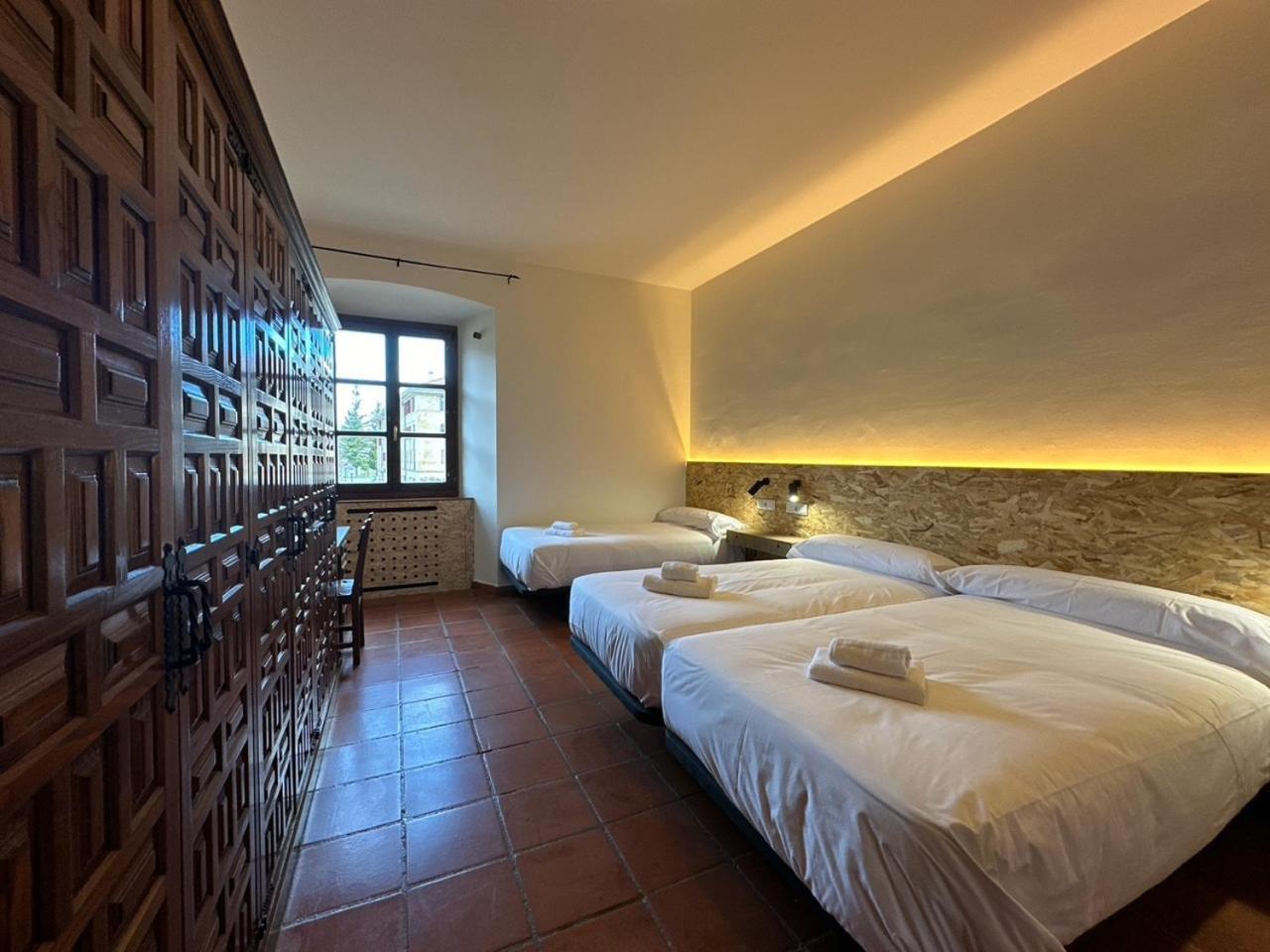 Hotel Y Albergue Real Fabrica De Ezcaray Eksteriør billede