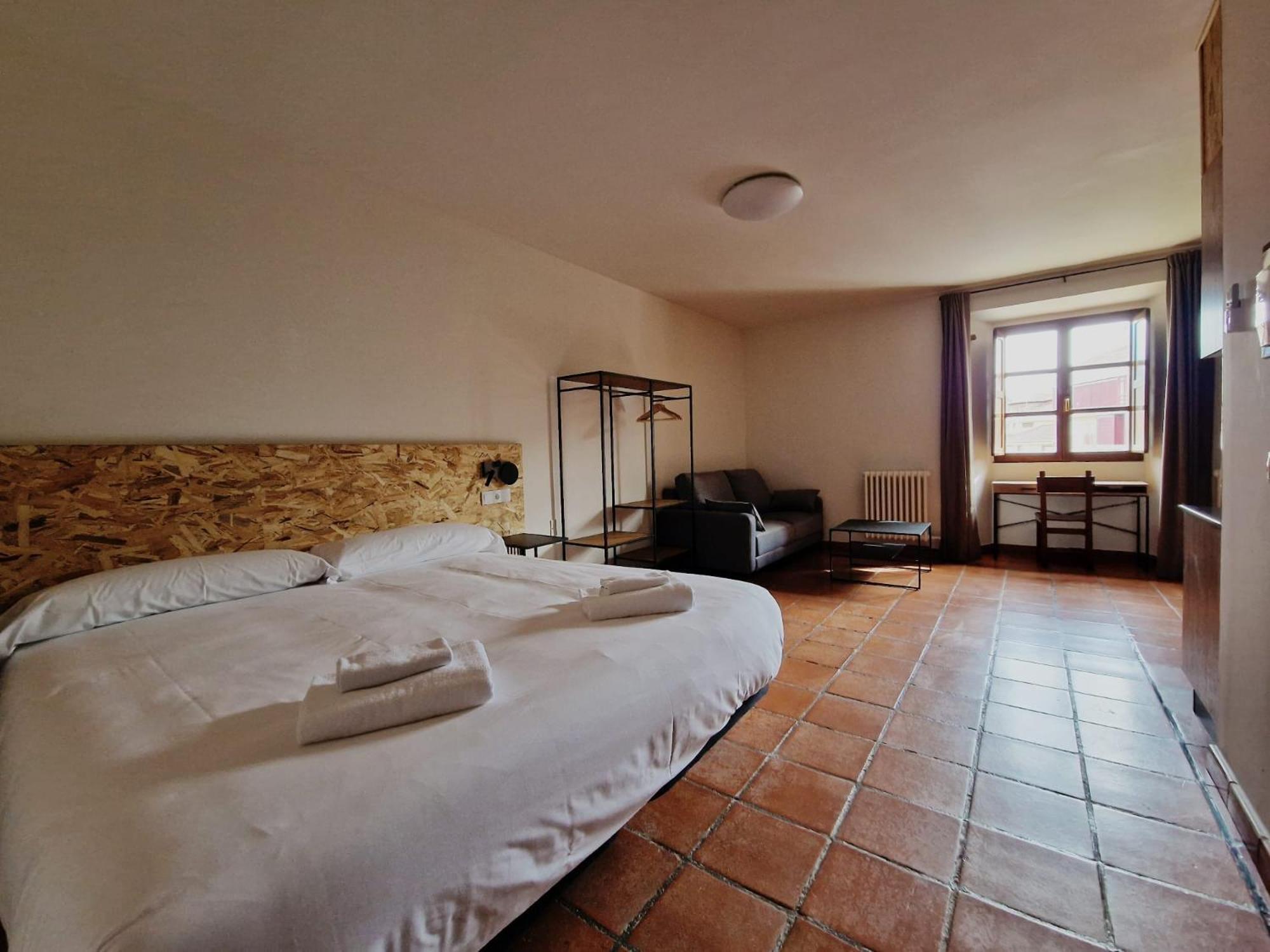 Hotel Y Albergue Real Fabrica De Ezcaray Eksteriør billede